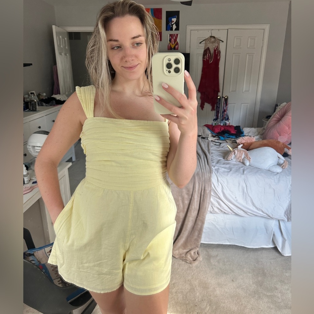 Abercrombie & Fitch Light Yellow Linen Romper
